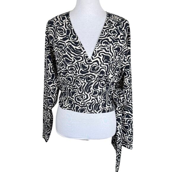 Rodebjer Black White Pattern Long Sleeve Adjustable Wrap Tie V-Neck Cropped Top - Picture 1 of 13